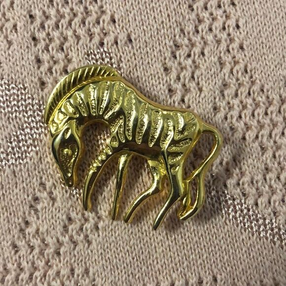 Vintage Gold Tone Zebra Brooch - Picture 1 of 4